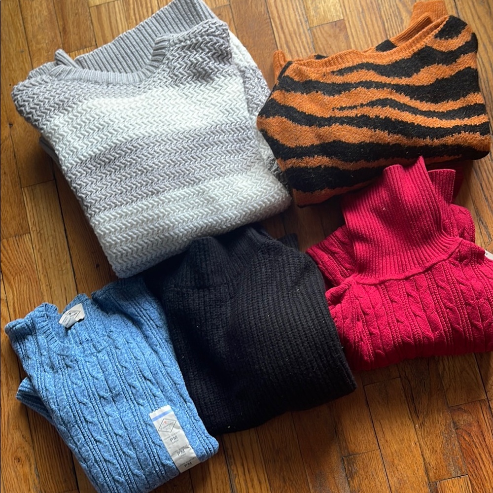 Express Gray and Orange Crew Neck Sweaters